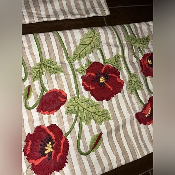Pier 1 Imports Embroidered Americana Poppies Lumbar Pillow cover (2) - Picture 2 of 7